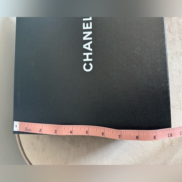 Authentic CHANEL Large Box - Empty Storage Box - Picture 3 of 3